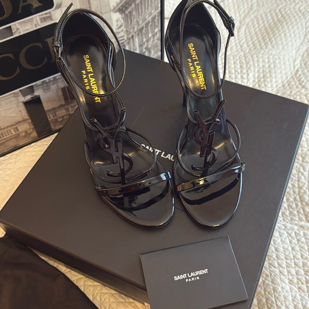 Authentic Saint Laurent Cassandra Vernice heels